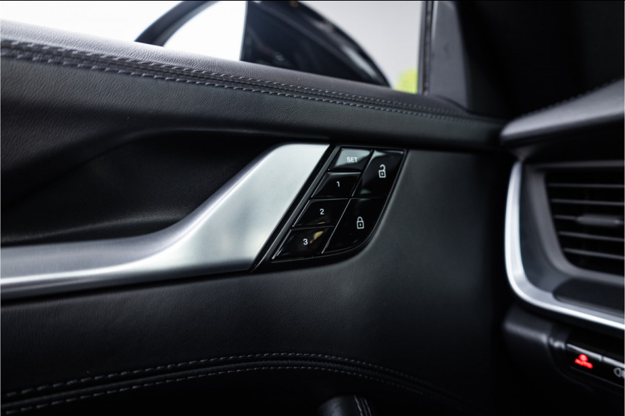 Porsche 911 Cabrio 3.8 Turbo S - Sport Chrono + | Keramisch | Memory | Stoelverwarming