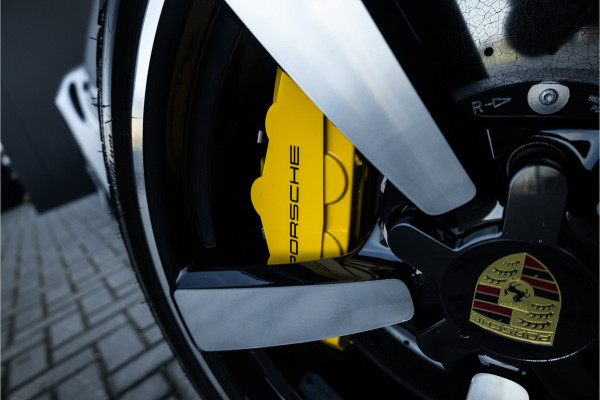 Porsche 911 Cabrio 3.8 Turbo S - Sport Chrono + | Keramisch | Memory | Stoelverwarming