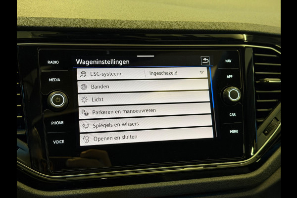 Volkswagen T-Roc 2.0 TSI 4Motion R|PANO|AKRA|KEYLESS|BEATS|BOMVOL!