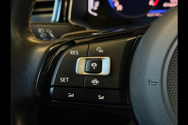 Volkswagen T-Roc 2.0 TSI 4Motion R|PANO|AKRA|KEYLESS|BEATS|BOMVOL!