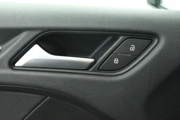 Audi A3 Sportback 30 TFSI Pro Line (PARKEERSENSOREN, CRUISE CONTROL, NAVIGATIE)