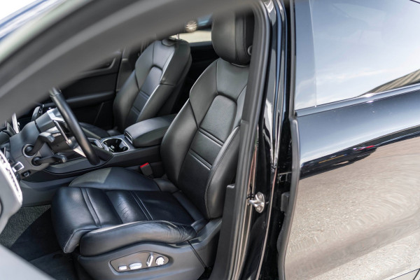 Porsche Cayenne Coupé 3.0 PANO LED LEDER