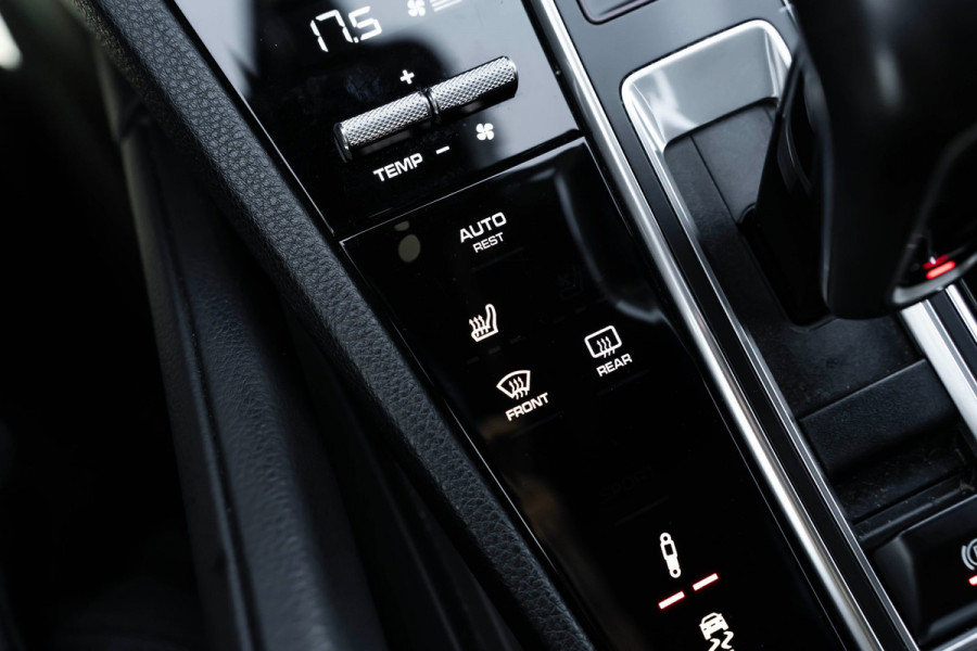 Porsche Cayenne Coupé 3.0 PANO LED LEDER