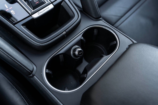 Porsche Cayenne Coupé 3.0 PANO LED LEDER