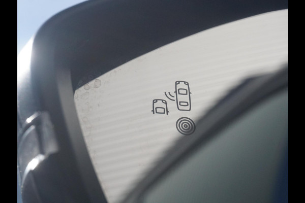 Peugeot 2008 1.2 Hybrid 136 GT 360 Camera