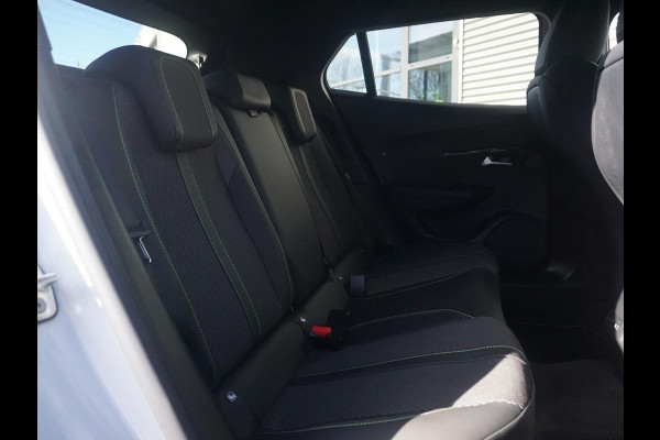 Peugeot 2008 1.2 Hybrid 136 GT 360 Camera