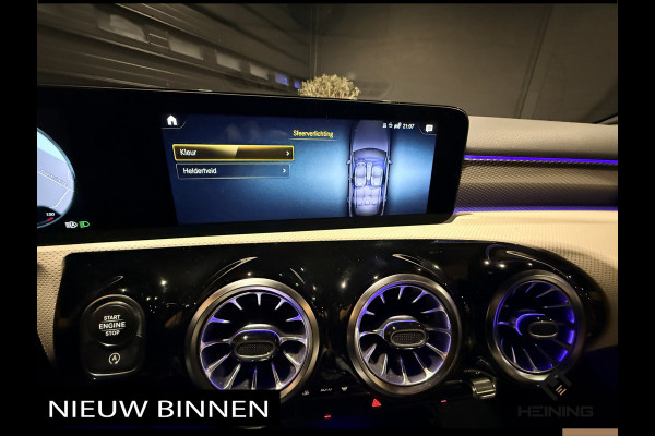 Mercedes-Benz A-Klasse 200 d Business Line Handgeschakeld. Les auto!!! BTW. 60000 km. Camera. Apple-carplay. Navi.
