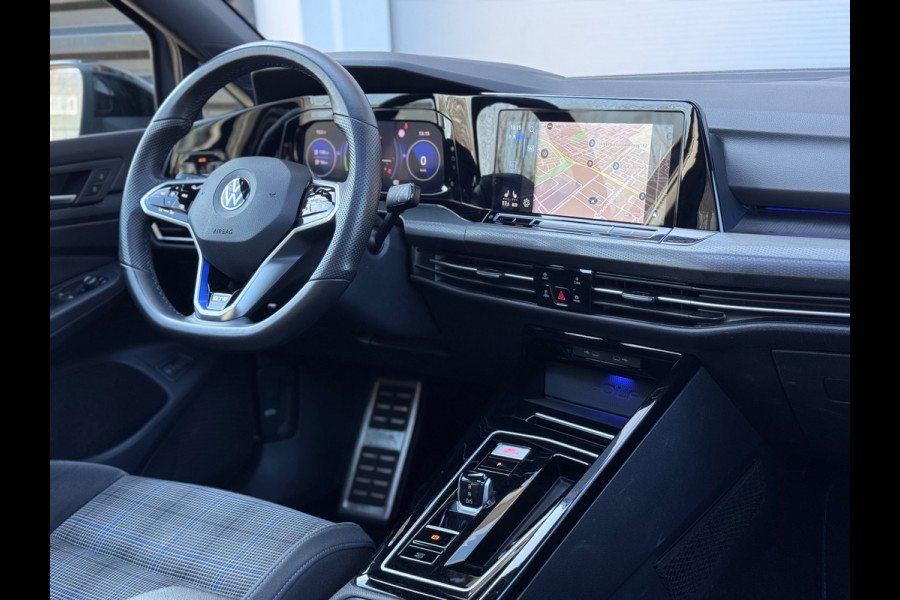 Volkswagen Golf 1.4 eHybrid GTE Pano/Matrix/Camera