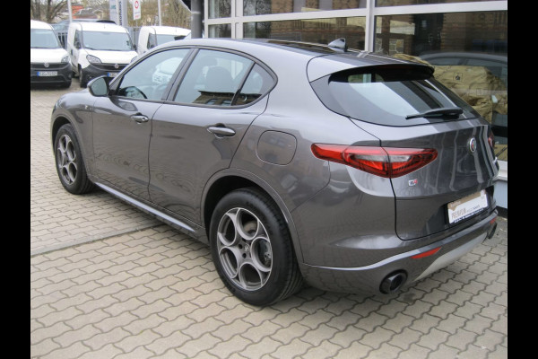 Alfa Romeo Stelvio 2.0T Q4 Ti (206kW/280pk) ** Bi-XENON/LED, LEDER, PANORAMA, ACC, 19-inch LMV, MEM ** 1e EIG - 24.967 km - UNFALLFREI ** ** INFORMEER OOK NAAR ONZE AANTREKKELIJKE FINANCIAL-LEASE TARIEVEN **