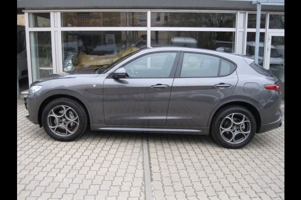 Alfa Romeo Stelvio 2.0T Q4 Ti (206kW/280pk) ** Bi-XENON/LED, LEDER, PANORAMA, ACC, 19-inch LMV, MEM ** 1e EIG - 24.967 km - UNFALLFREI ** ** INFORMEER OOK NAAR ONZE AANTREKKELIJKE FINANCIAL-LEASE TARIEVEN **