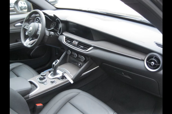 Alfa Romeo Stelvio 2.0T Q4 Ti (206kW/280pk) ** Bi-XENON/LED, LEDER, PANORAMA, ACC, 19-inch LMV, MEM ** 1e EIG - 24.967 km - UNFALLFREI ** ** INFORMEER OOK NAAR ONZE AANTREKKELIJKE FINANCIAL-LEASE TARIEVEN **
