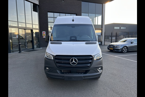 Mercedes-Benz Sprinter 317 CDI L2 H2 Pro LED / MBUX / Navigatie / Camera / Parkeersensoren / Cruise control / Airco / 270 Graden achterdeuren
