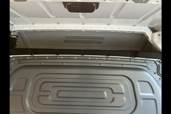 Mercedes-Benz Sprinter 317 CDI L2 H2 Pro LED / MBUX / Navigatie / Camera / Parkeersensoren / Cruise control / Airco / 270 Graden achterdeuren