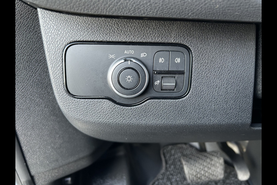 Mercedes-Benz Sprinter 317 CDI L2 H2 Pro LED / MBUX / Navigatie / Camera / Parkeersensoren / Cruise control / Airco / 270 Graden achterdeuren