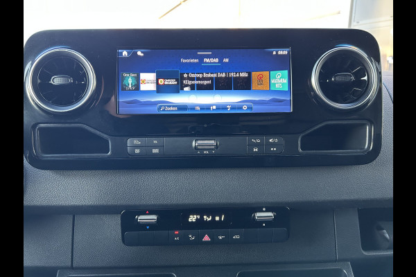 Mercedes-Benz Sprinter 317 CDI L2 H2 Pro LED / MBUX / Navigatie / Camera / Parkeersensoren / Cruise control / Airco / 270 Graden achterdeuren