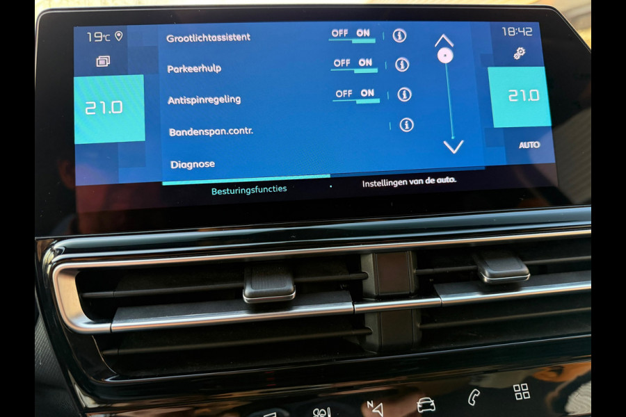 Citroën C5 Aircross 1.6 Plug-in Hybrid Facelift 225 E-EAT8 Feel PACK, Navi / Cruise / Camera / 18".