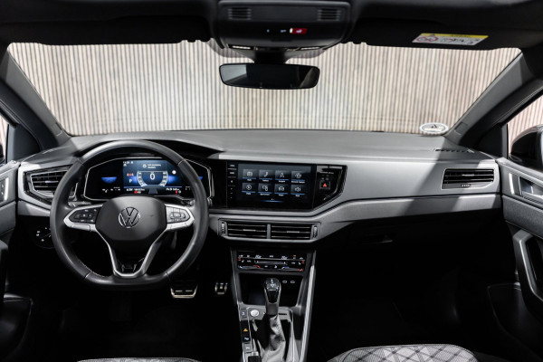 Volkswagen Taigo 1.5 TSI R-Line IQ DSG PANO