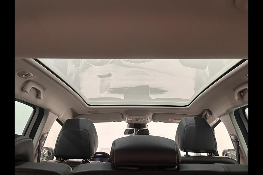Renault Scénic 1.3 TCe Bose Full Options! Panoramadak Airco ECC Navi Carplay Full LED 7-Persoons 20" BOSE Premium Audio Head Up Display Trekhaak