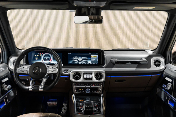 Mercedes-Benz G-Klasse 63 G63 Olive Green BTW Panodak BURMESTER STOELKOELING
