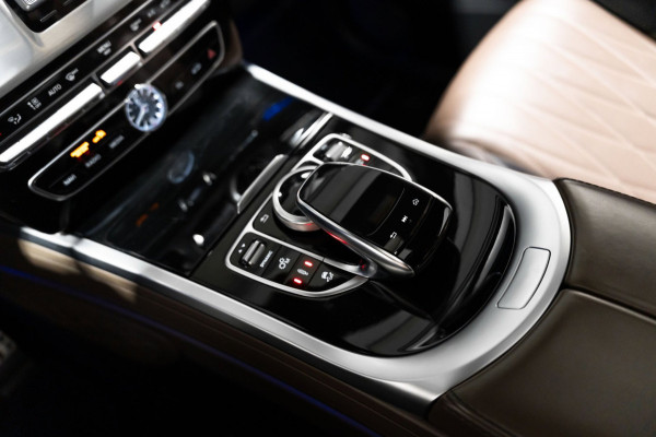 Mercedes-Benz G-Klasse 63 G63 Olive Green BTW Panodak BURMESTER STOELKOELING