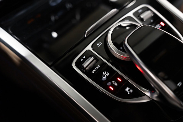 Mercedes-Benz G-Klasse 63 G63 Olive Green BTW Panodak BURMESTER STOELKOELING