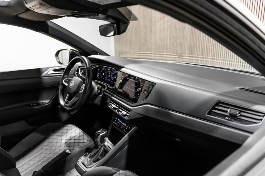 Volkswagen Taigo 1.0 TSI R-Line DSG IQ PANO CAMERA