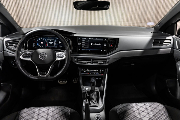 Volkswagen Taigo 1.0 TSI R-Line DSG IQ PANO CAMERA