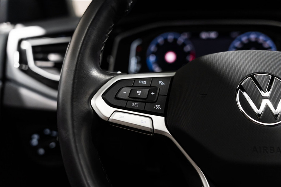 Volkswagen Taigo 1.0 TSI R-Line DSG IQ PANO CAMERA