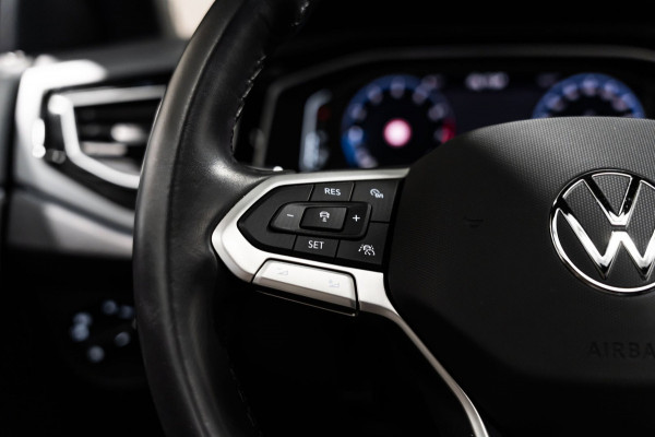 Volkswagen Taigo 1.0 TSI R-Line DSG IQ PANO CAMERA