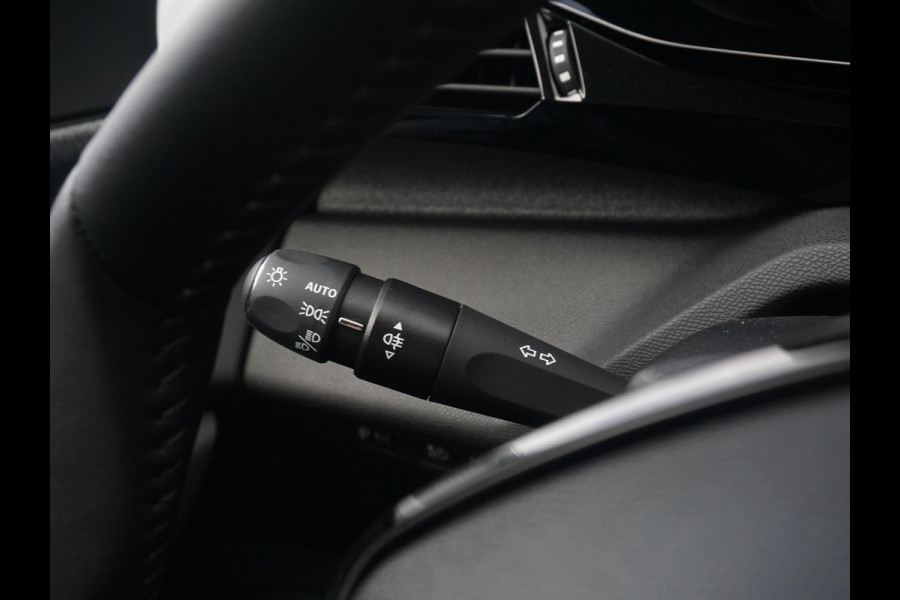 Peugeot 308 SW 1.6 Plug-in Hybrid 180 Allure Avantage 360 camera