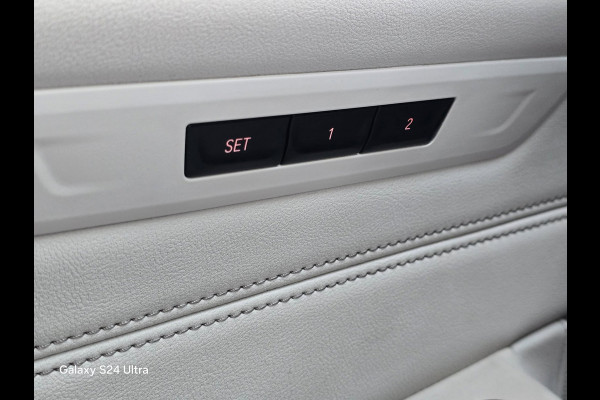 BMW 5 Serie Touring 520i Business Edition Plus / NAP / Aut / Camera / Memory / Leder / Navi / Led / Pdc / Allu Velgen