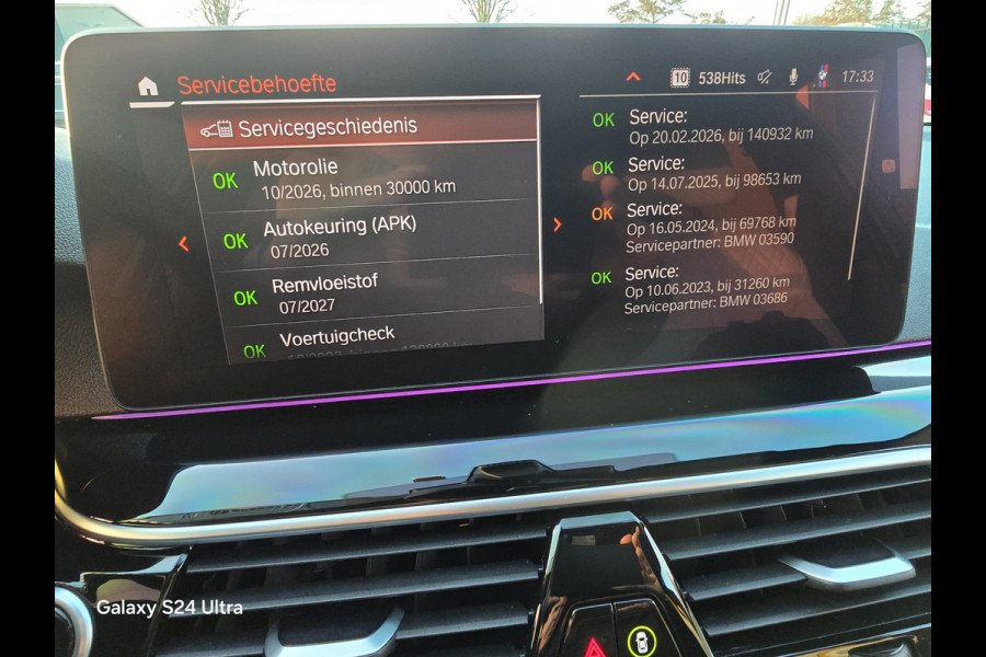 BMW 5 Serie Touring 520i Business Edition Plus / NAP / Aut / Camera / Memory / Leder / Navi / Led / Pdc / Allu Velgen