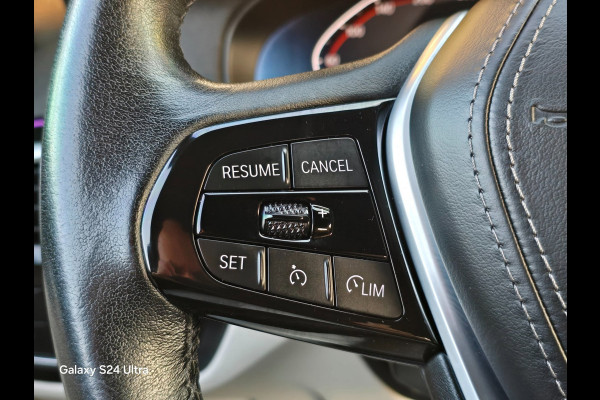 BMW 5 Serie Touring 520i Business Edition Plus / NAP / Aut / Camera / Memory / Leder / Navi / Led / Pdc / Allu Velgen