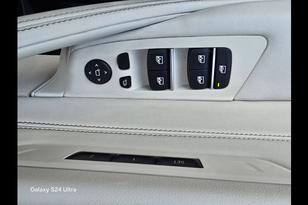 BMW 5 Serie Touring 520i Business Edition Plus / NAP / Aut / Camera / Memory / Leder / Navi / Led / Pdc / Allu Velgen