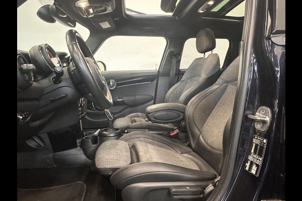 MINI Mini 1.5 Cooper Yours 5-DRS DCT-7 Aut. 136pk Panoramadak Sportstoelen Navi Carplay PDC Achter+Camera Full LED Armsteun Cruise Control Stoelverwarming