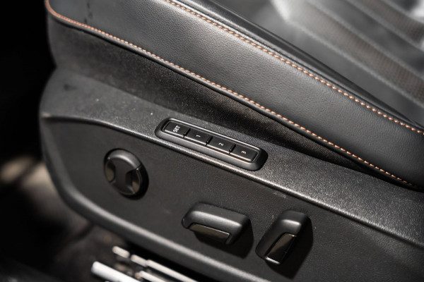 CUPRA Formentor 1.4 e-Hybrid Performance PANO LED CAMERA LEDER