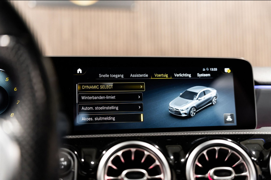 Mercedes-Benz A-Klasse 220 Limo PANO LED SFEERVERLICHTING