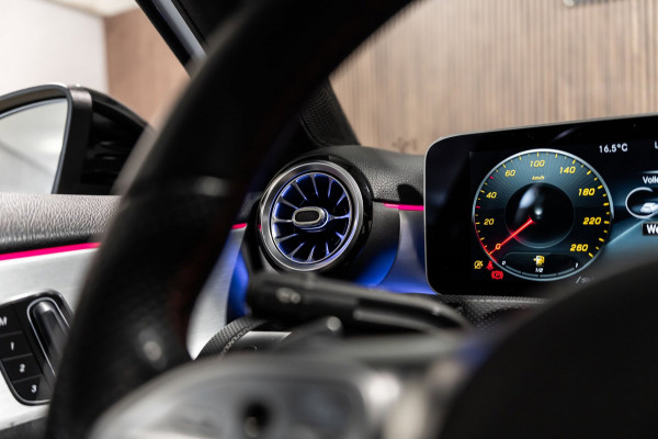 Mercedes-Benz A-Klasse 220 Limo PANO LED SFEERVERLICHTING