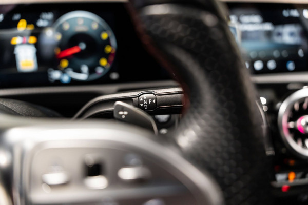 Mercedes-Benz A-Klasse 220 Limo PANO LED SFEERVERLICHTING