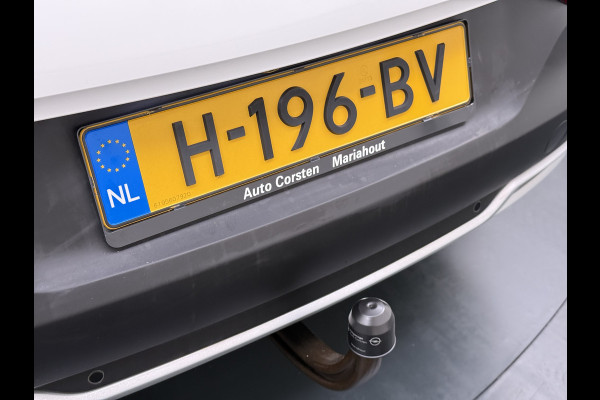Opel Grandland X T 131PK AUT-8 Trekhaak Navi Camera Ecc Apple Carplay Android Auto Pdc Business Executive Elek.Achterklep Bi-Coulour AGR-Comfort Stoel Lane Assist Isofix Lmv Zwart Dak Keyless Origineel Nederlandse Auto