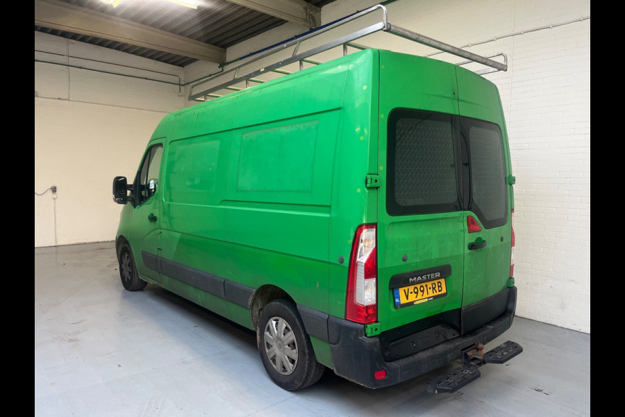 Renault Master T35 2.3 dCi `131PK euro6 L2H2 Airco, Cruise Control, Navigatie, Trekhaak, Imperiaal