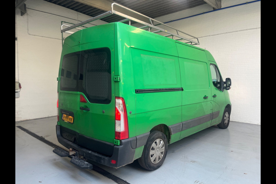 Renault Master T35 2.3 dCi `131PK euro6 L2H2 Airco, Cruise Control, Navigatie, Trekhaak, Imperiaal