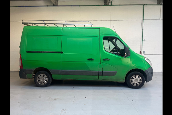 Renault Master T35 2.3 dCi `131PK euro6 L2H2 Airco, Cruise Control, Navigatie, Trekhaak, Imperiaal