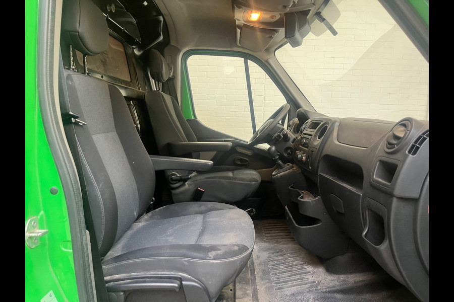 Renault Master T35 2.3 dCi `131PK euro6 L2H2 Airco, Cruise Control, Navigatie, Trekhaak, Imperiaal