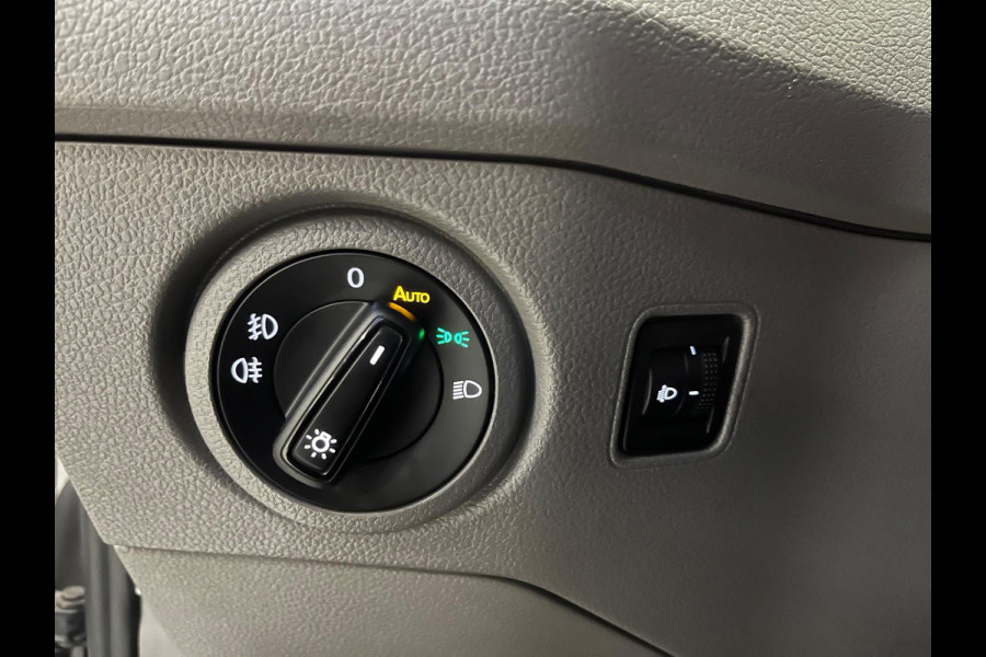 Volkswagen Crafter Automaat DSG 35 2.0 TDI 177pk euro6 L3H3 Highline, 2xMassage stoel, Airco, Navigatie, Trekhaak, RIJKLAARPRIJS!