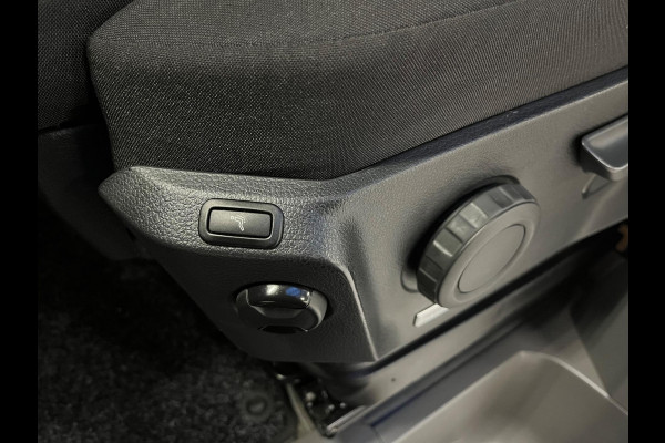 Volkswagen Crafter Automaat DSG 35 2.0 TDI 177pk euro6 L3H3 Highline, 2xMassage stoel, Airco, Navigatie, Trekhaak, RIJKLAARPRIJS!