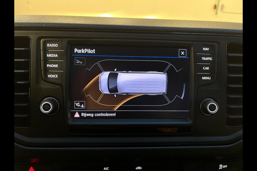 Volkswagen Crafter Automaat DSG 35 2.0 TDI 177pk euro6 L3H3 Highline, 2xMassage stoel, Airco, Navigatie, Trekhaak, RIJKLAARPRIJS!