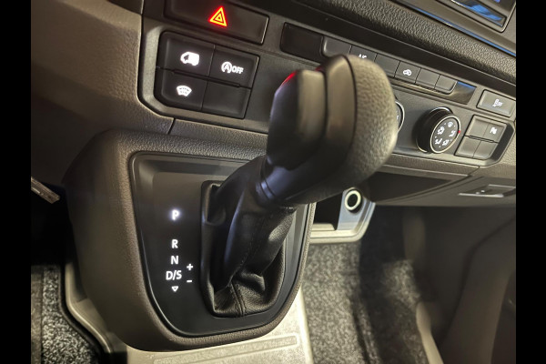 Volkswagen Crafter Automaat DSG 35 2.0 TDI 177pk euro6 L3H3 Highline, 2xMassage stoel, Airco, Navigatie, Trekhaak, RIJKLAARPRIJS!