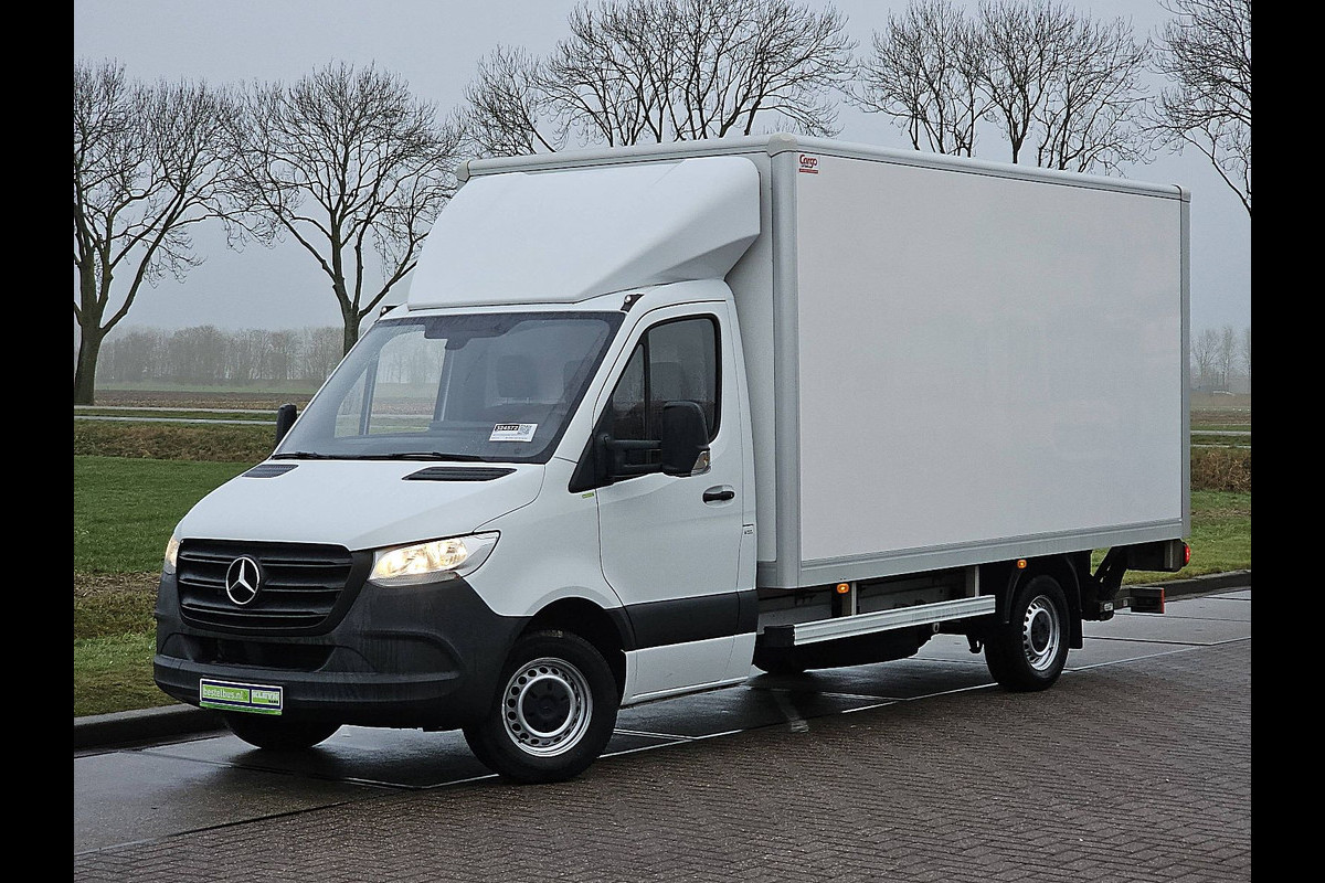 Mercedes-Benz Sprinter 315 1.9 CDI L2H2 Bakwagen Laadklep Zijdeur Spoiler Euro6 150pk Mbux + Carplay!