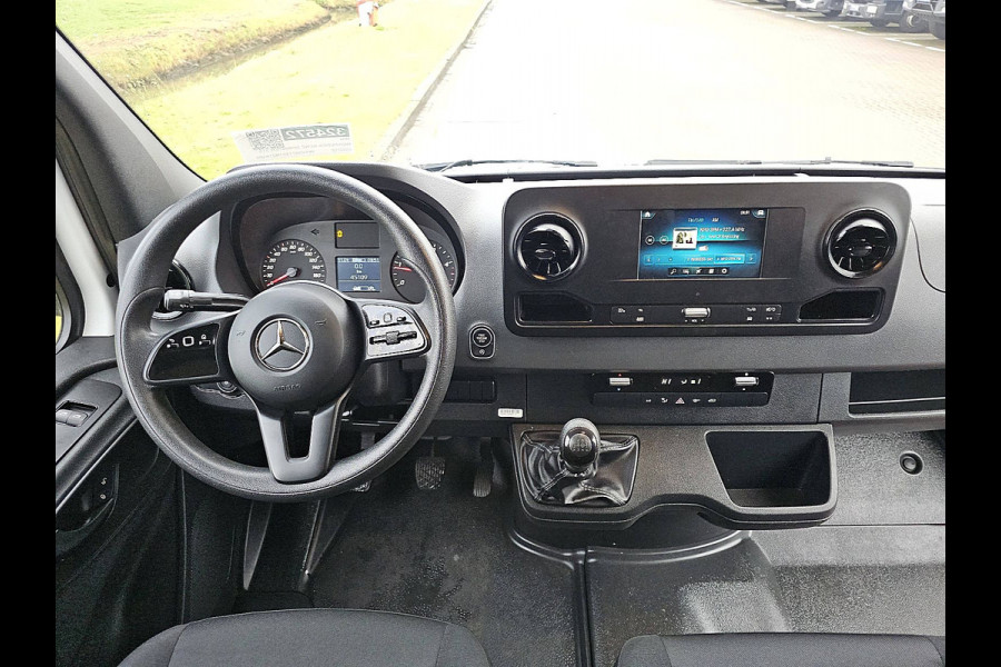 Mercedes-Benz Sprinter 315 1.9 CDI L2H2 Bakwagen Laadklep Zijdeur Spoiler Euro6 150pk Mbux + Carplay!